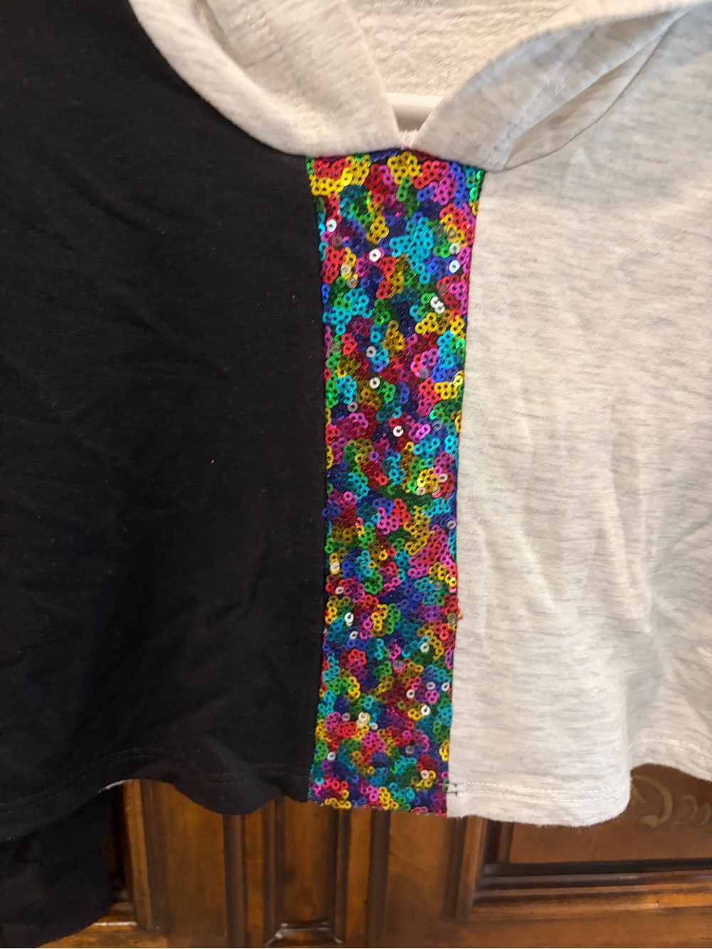 PixieLane Girls Two-Tone Hooded Sweatshirt with Multicolor Sequin Stripe EUC - Picture 3 of 5